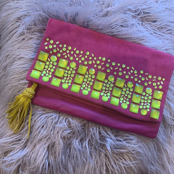Fuchsia Trina Turk clutch - Picture 2 of 6